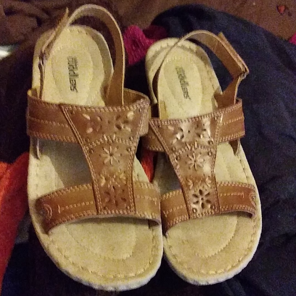 6M Cuddlers thick rubber sole Sandals